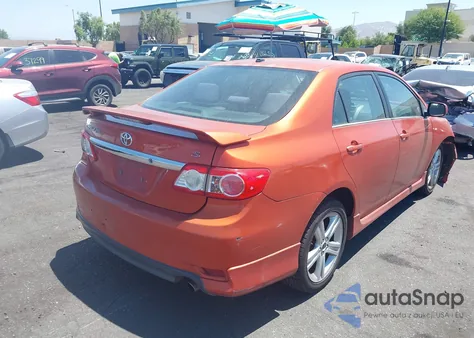 2013 Toyota Corolla S Special Edition z USA, uszkodzony, nr VIN 2T1BU4EE6DC096589